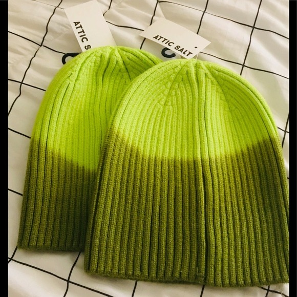 Attic Salt Green Ombre Beanie Hat Knit Cap Soft Warm Unisex Winter Accessory-New - Picture 5 of 9